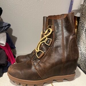 Sorel Brown Leather Wedge Boots